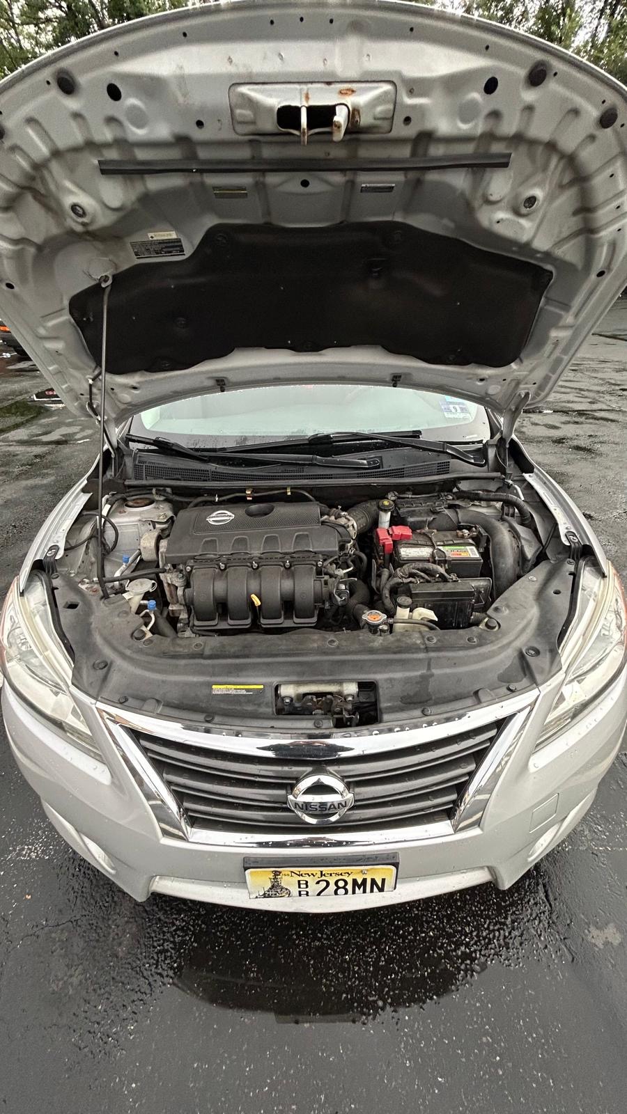 Used 2013 Nissan Sentra SR w/ Driver Pkg FWD image 9