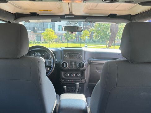 Used 2011 Jeep Wrangler Sport AWD/4WD image 6