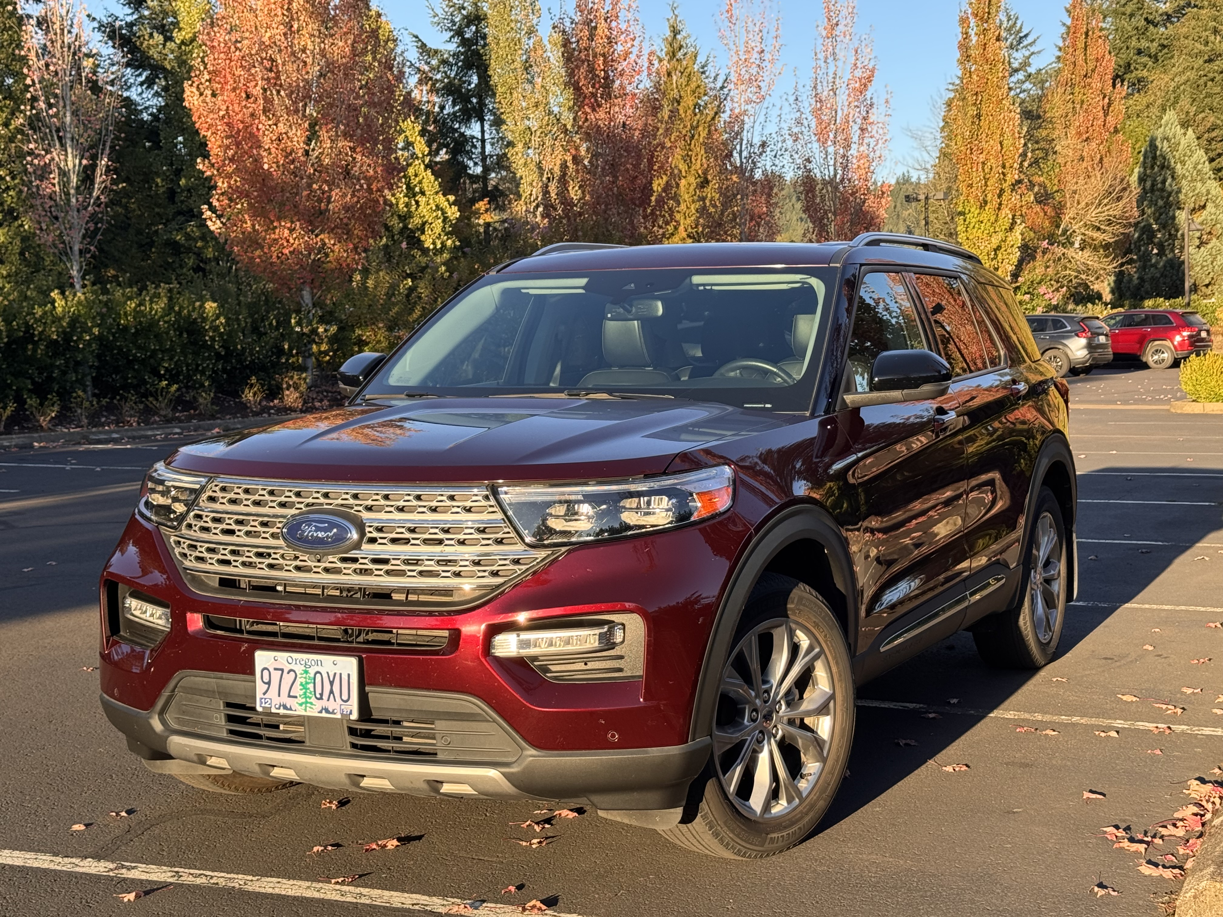Used 2022 Ford Explorer Limited w/ Equipment Group 301A AWD/4WD image 5