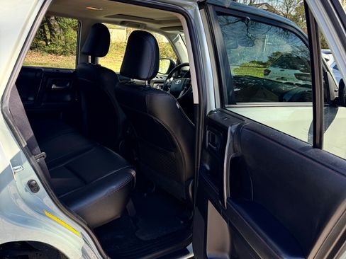 Used 2023 Toyota 4Runner TRD Off-Road Premium w/ Off Road Premium Plus Package image 13