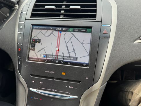 Used 2014 Lincoln MKZ Sedan 4D w/ Equipment Group 102A Reserve image 6