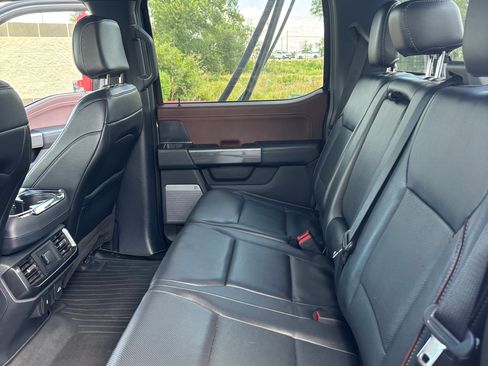 Used 2023 Ford F150 Lariat AWD/4WD image 6