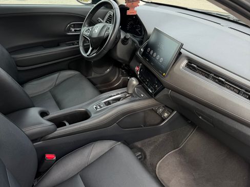 Used 2018 Honda HR-V EX-L image 12