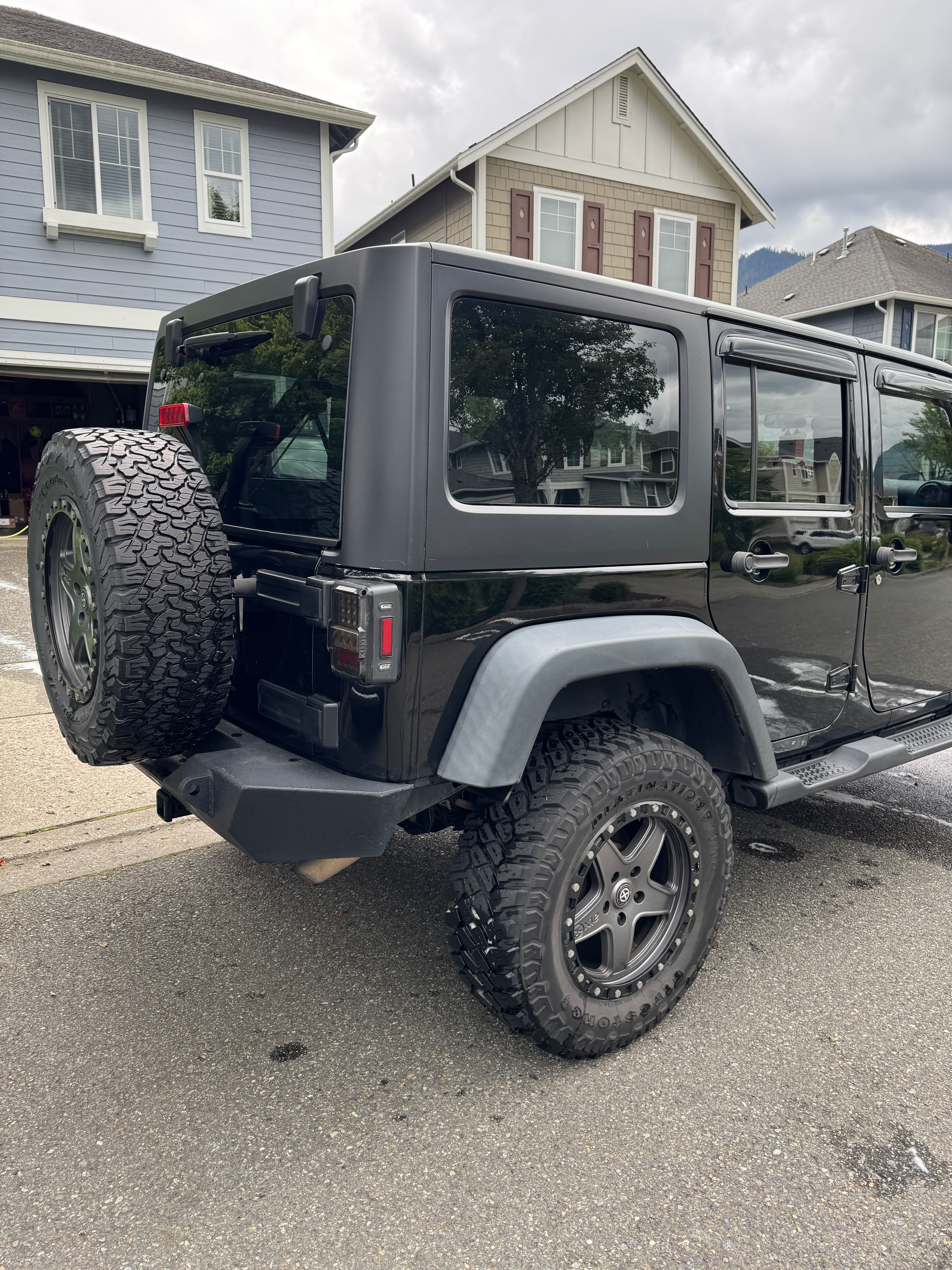 Used 2015 Jeep Wrangler Unlimited Sport w/ Max Tow Package AWD/4WD image 8