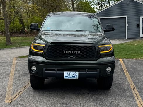 Used 2011 Toyota Tundra 4x4 CrewMax w/ TRD Off-Road Pkg image 2