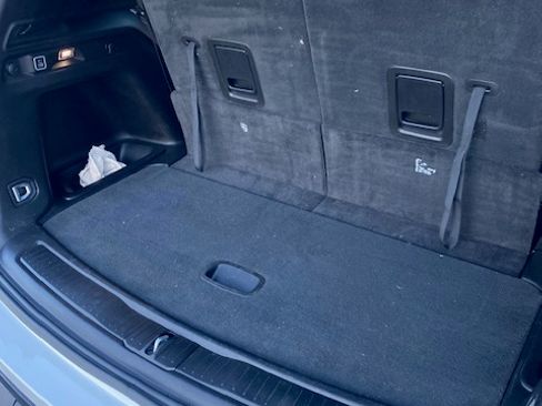 Used 2024 Jeep Grand Cherokee L Laredo image 14