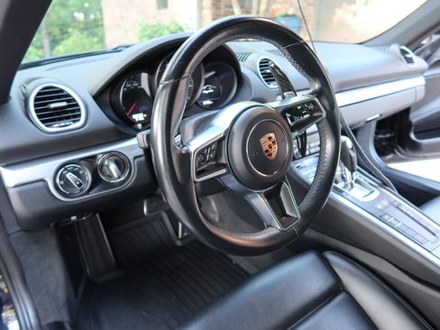 Used 2018 Porsche 718 Cayman image 8