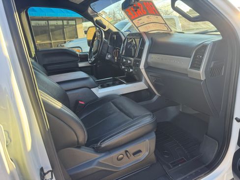 Used 2022 Ford F350 Lariat w/ Lariat Value Package image 18