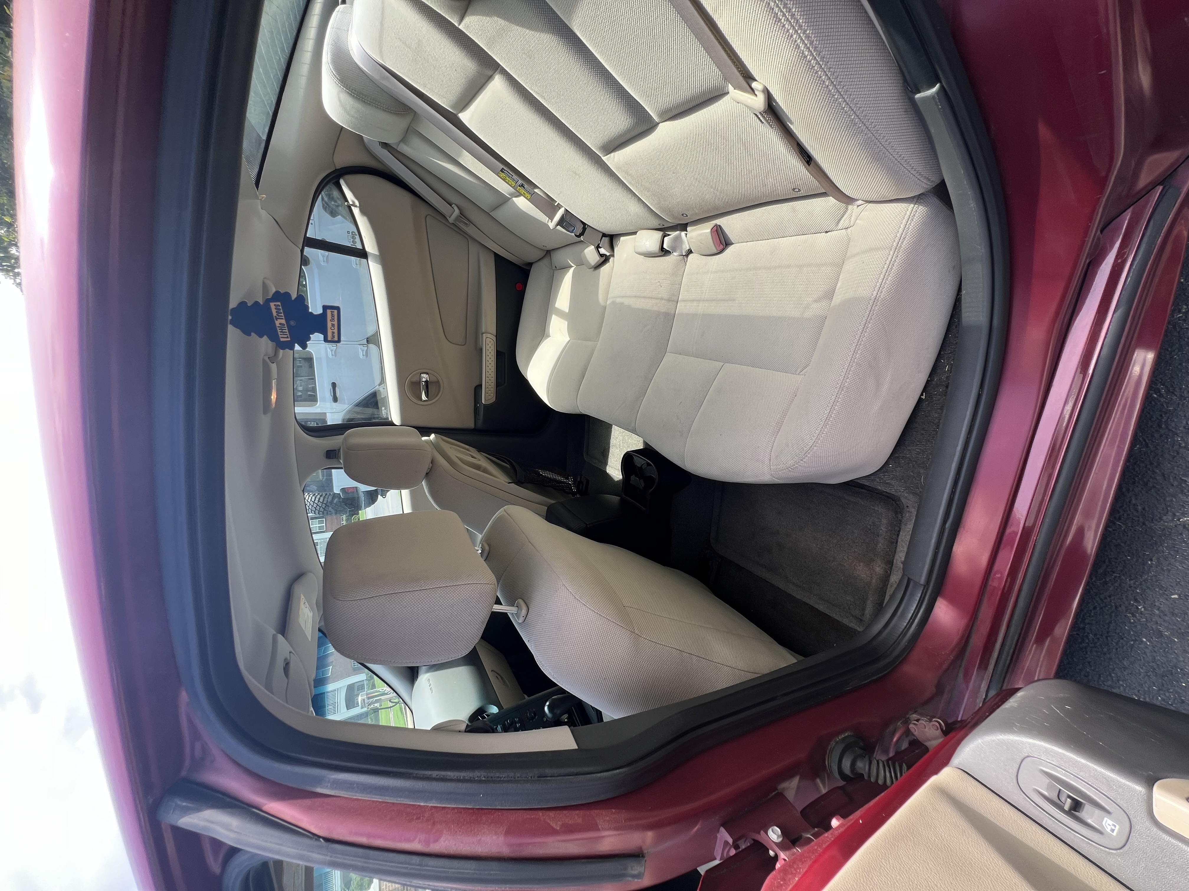 Used 2005 Pontiac Grand Prix GT w/ Premium Audio Package FWD image 9