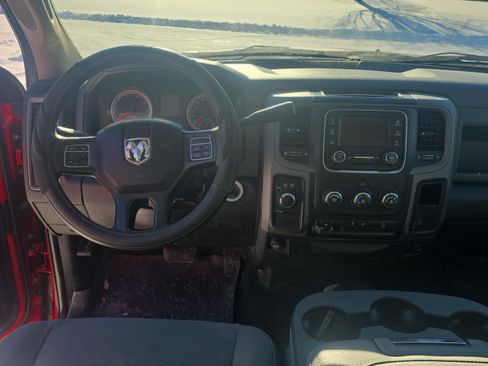 Used 2018 RAM 2500 Tradesman w/ Chrome Appearance Group image 2