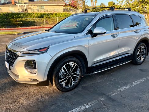 Used 2020 Hyundai Santa Fe Limited AWD/4WD image 17