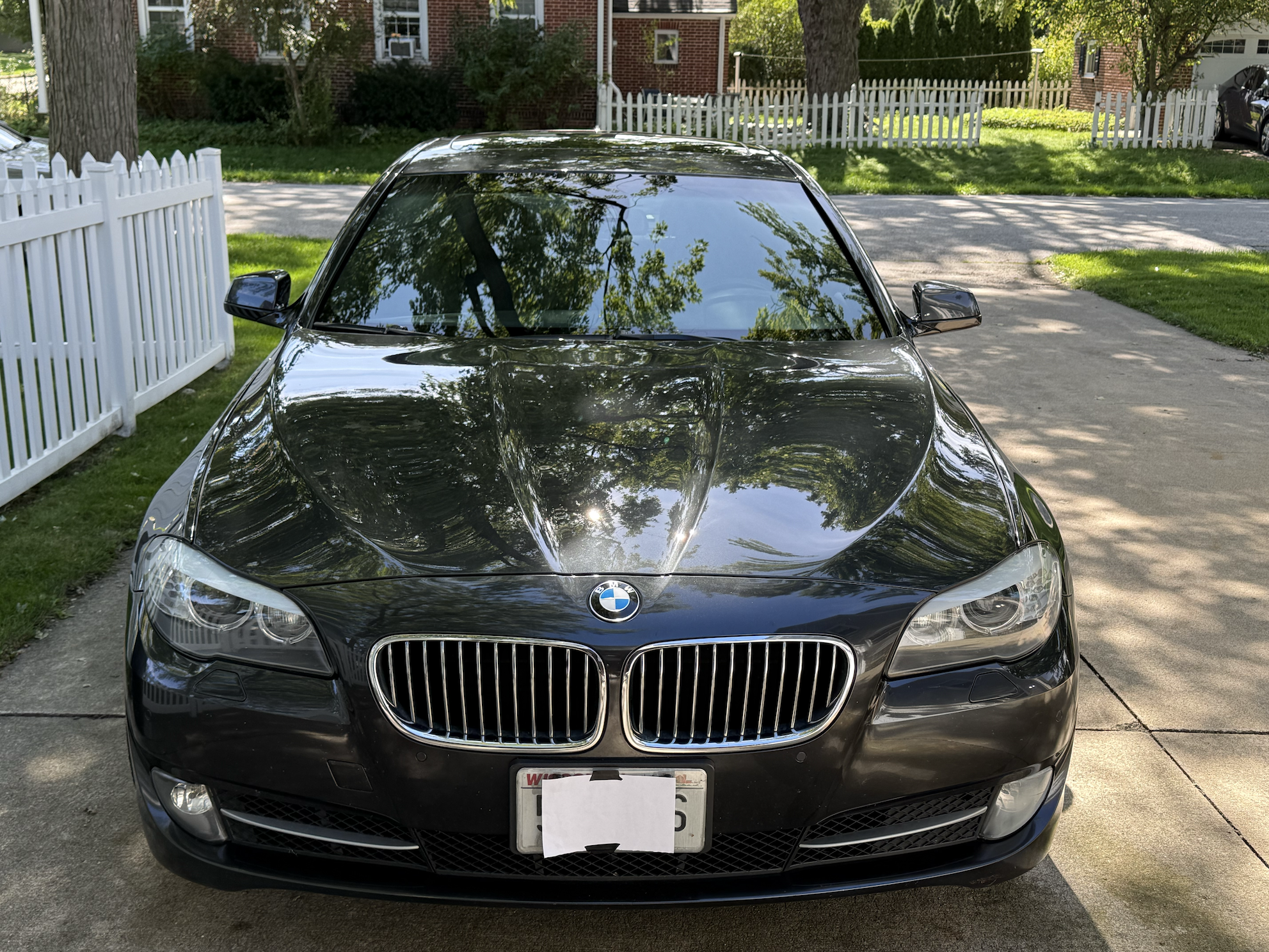 Used 2012 BMW 528i xDrive Sedan AWD/4WD image 2