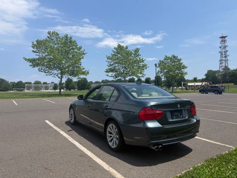Used 2009 BMW 328i xDrive Sedan AWD/4WD image 6