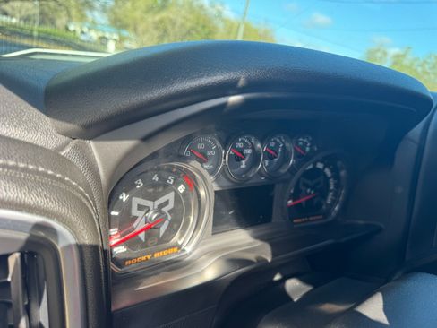 Used 2020 Chevrolet Silverado 1500 RST w/ All-Star Edition image 9