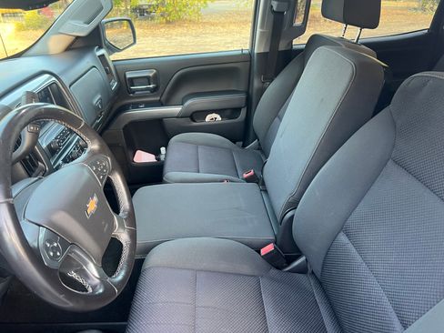 Used 2018 Chevrolet Silverado 1500 LT w/ LT Eassist Package image 11