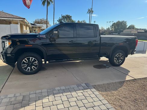 Used 2023 GMC Sierra 2500 AT4 w/ Gooseneck/5TH Wheel Package image 5
