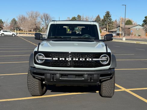 Used 2024 Ford Bronco Wildtrak image 2