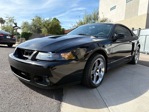 Used 2004 Ford Mustang Cobra image 2