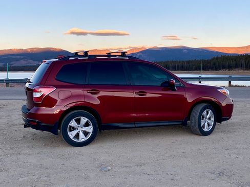 Used 2016 Subaru Forester 2.5i Premium image 4