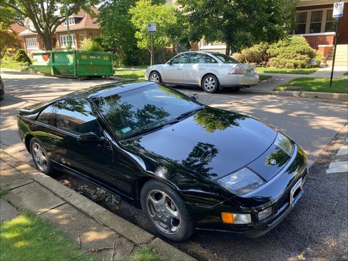Used 1995 Nissan 300ZX Hatchback RWD image 1