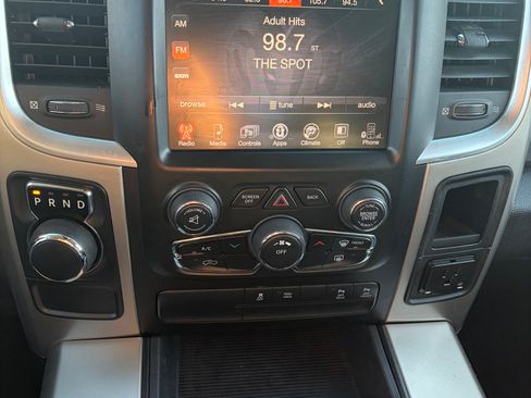 Used 2014 RAM 1500 Lone Star image 16