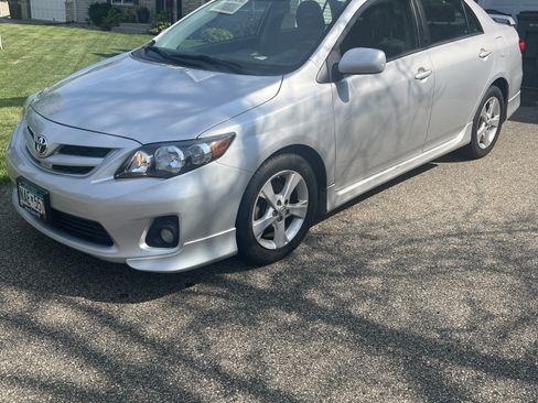 Used 2012 Toyota Corolla S FWD image 2