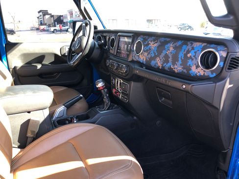 Used 2021 Jeep Wrangler Rubicon image 12