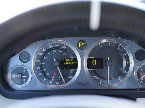 Used 2005 Aston Martin DB9 Coupe RWD image 8