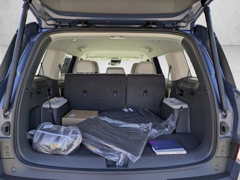 Used 2025 Hyundai Santa Fe Calligraphy image 10