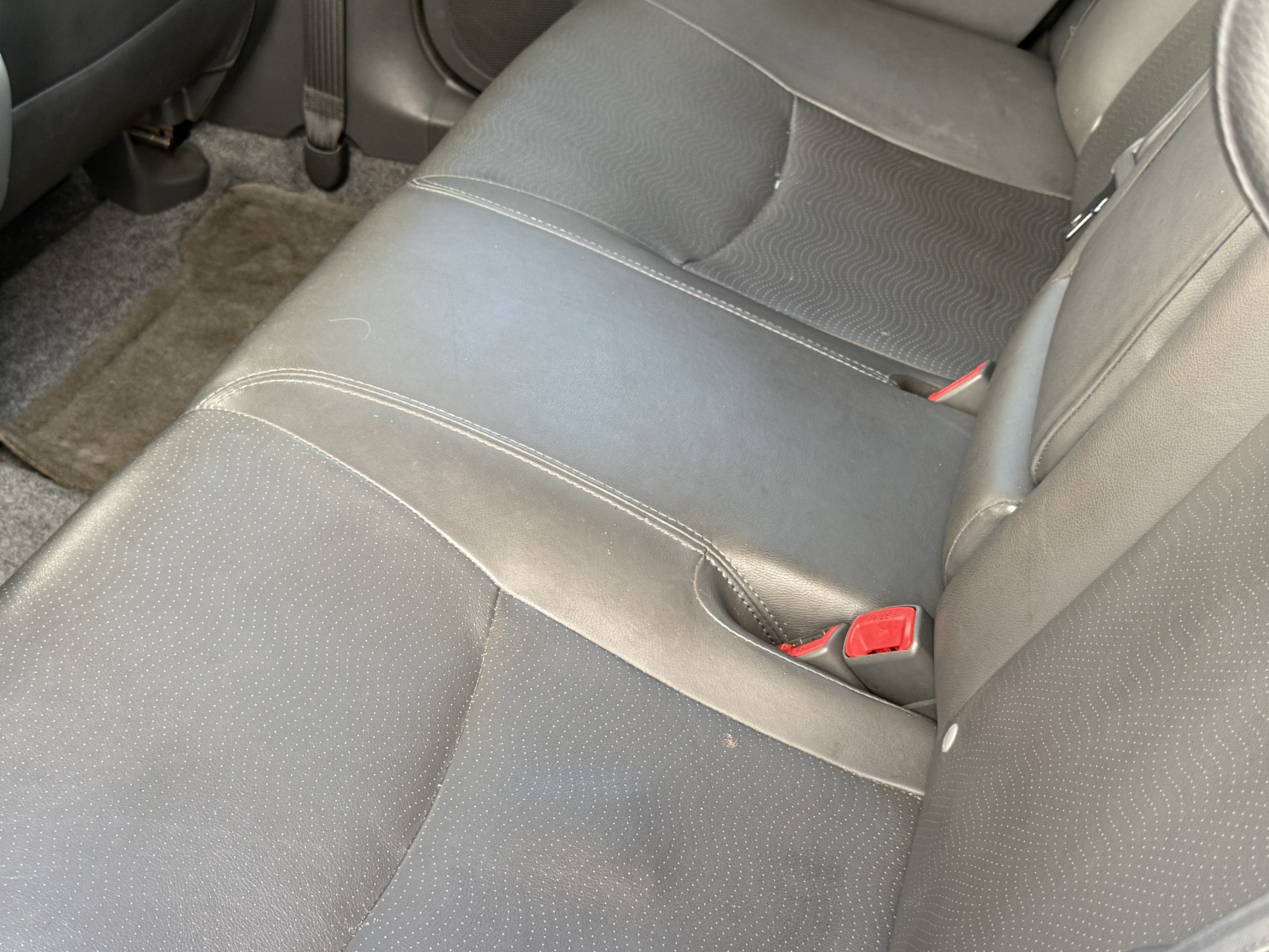 Used 2011 Toyota Prius Four w/ Solar Roof Pkg FWD image 11