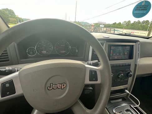 Used 2008 Jeep Grand Cherokee Laredo image 12