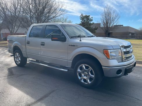 Used 2013 Ford F150 XLT w/ Luxury Equipment Group image 10