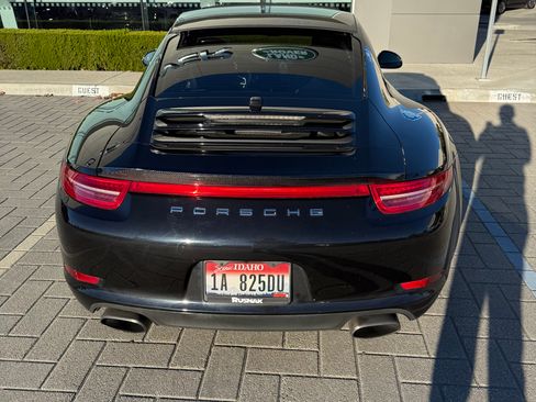 Used 2014 Porsche 911 Carrera 4 AWD/4WD image 23