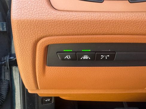 Used 2017 BMW 440i xDrive 440i xDrive Convertible 2D image 17