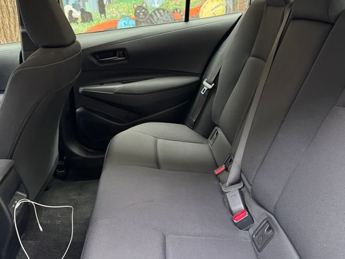 Used 2023 Toyota Corolla LE image 4