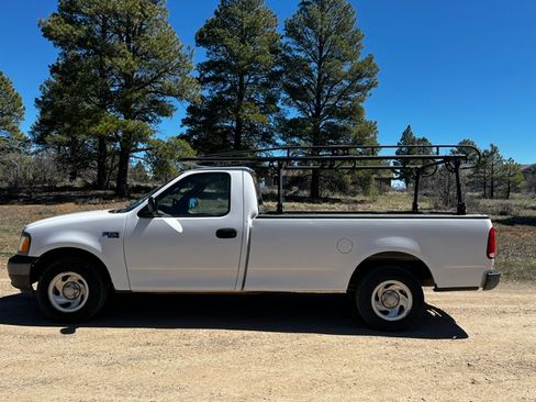 Used 2003 Ford F150 XL RWD image 1