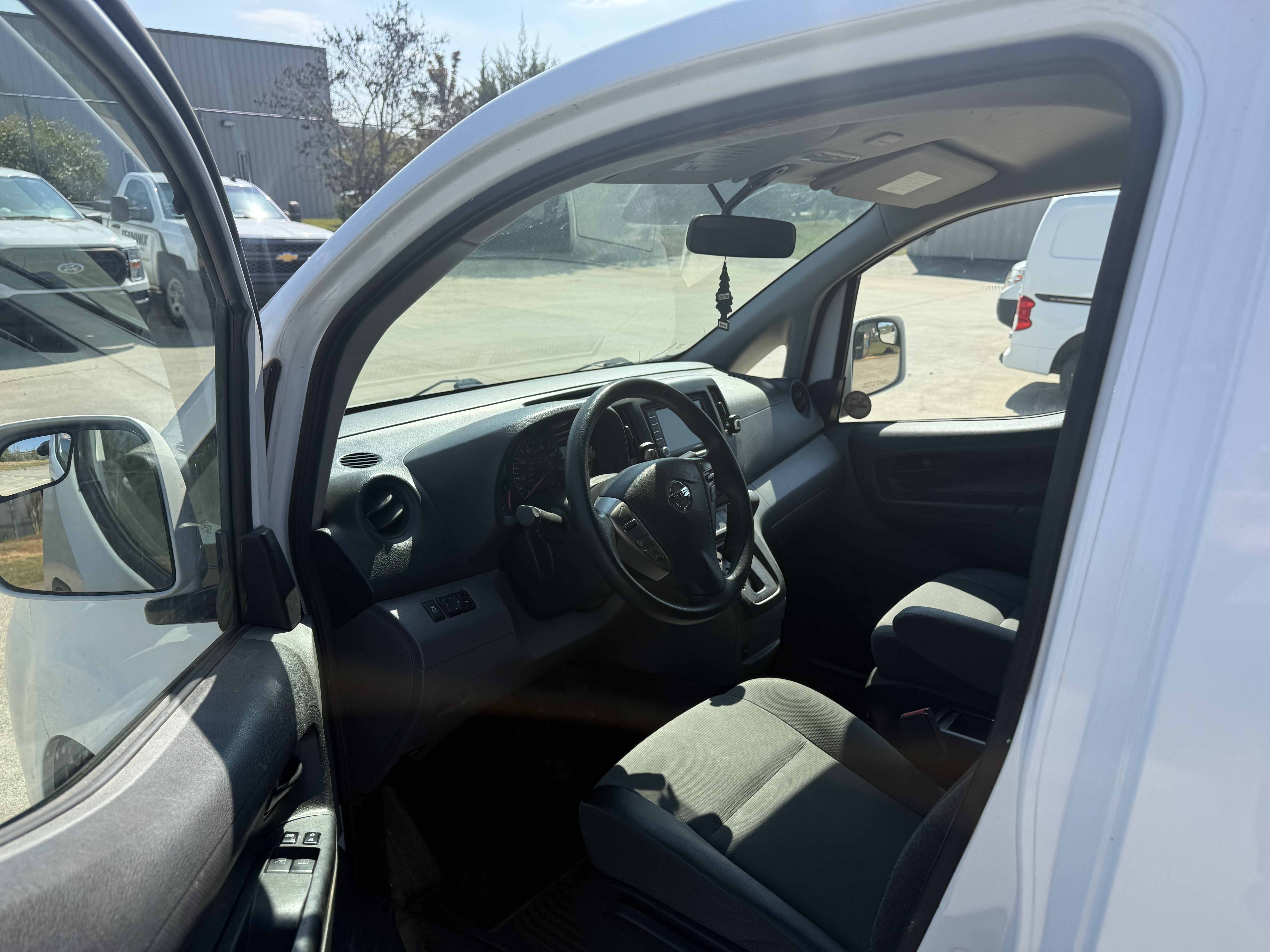Used 2021 Nissan NV200 SV w/ Back Door Glass Package FWD image 5