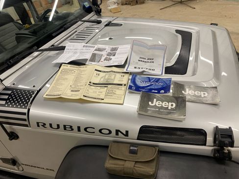 Used 2009 Jeep Wrangler Rubicon w/ Dual Top Group image 25