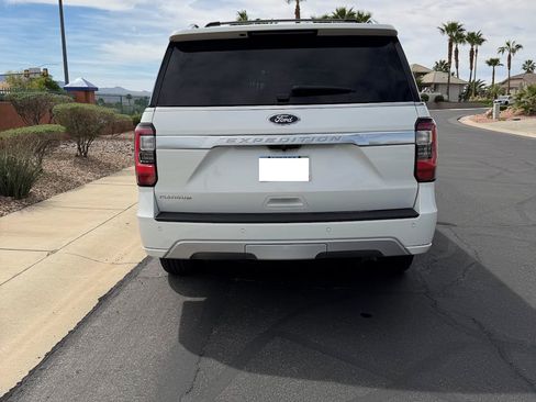 Used 2021 Ford Expedition Platinum image 5