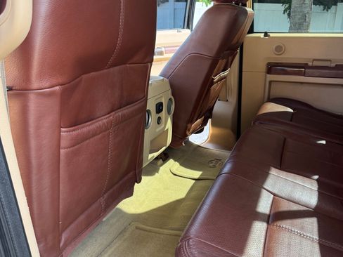 Used 2012 Ford F250 King Ranch w/ King Ranch w/Chrome Pkg image 8