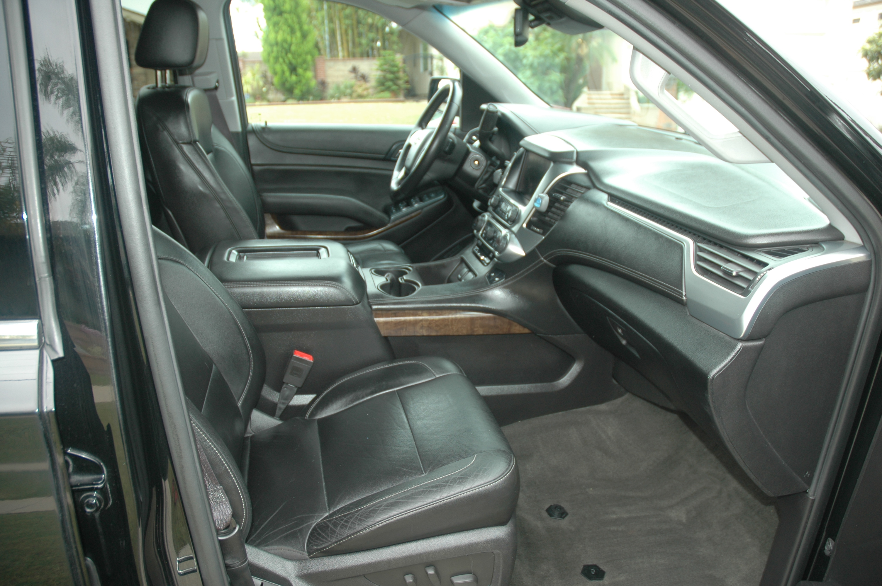 Used 2015 Chevrolet Tahoe LT RWD image 13