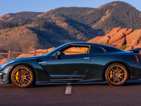 Used 2024 Nissan GT-R w/ Floor Mat Package AWD/4WD image 6