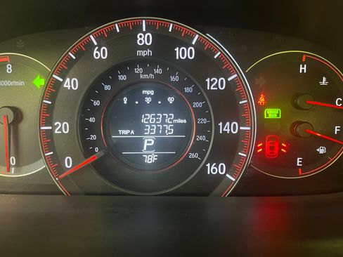 Used 2017 Honda Accord Sport image 9