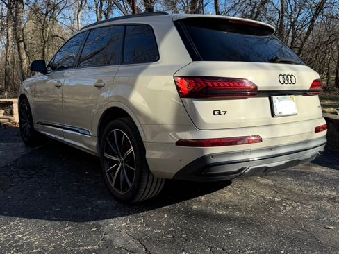 Used 2022 Audi Q7 3.0T Premium Plus AWD/4WD image 9