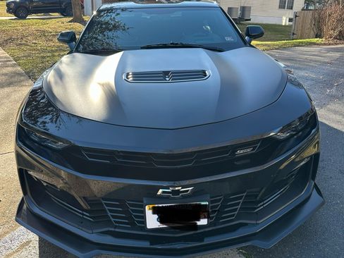 Used 2019 Chevrolet Camaro SS image 17
