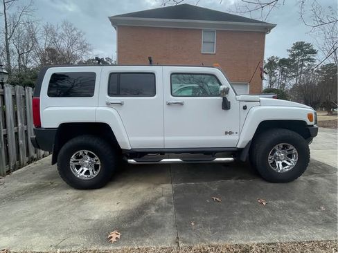 Used 2006 HUMMER H3 image 6