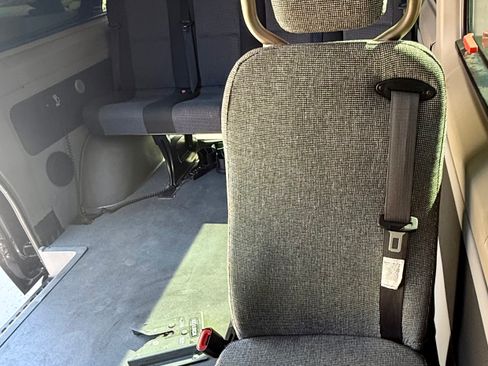 Used 2011 Mercedes-Benz Sprinter 2500 image 9