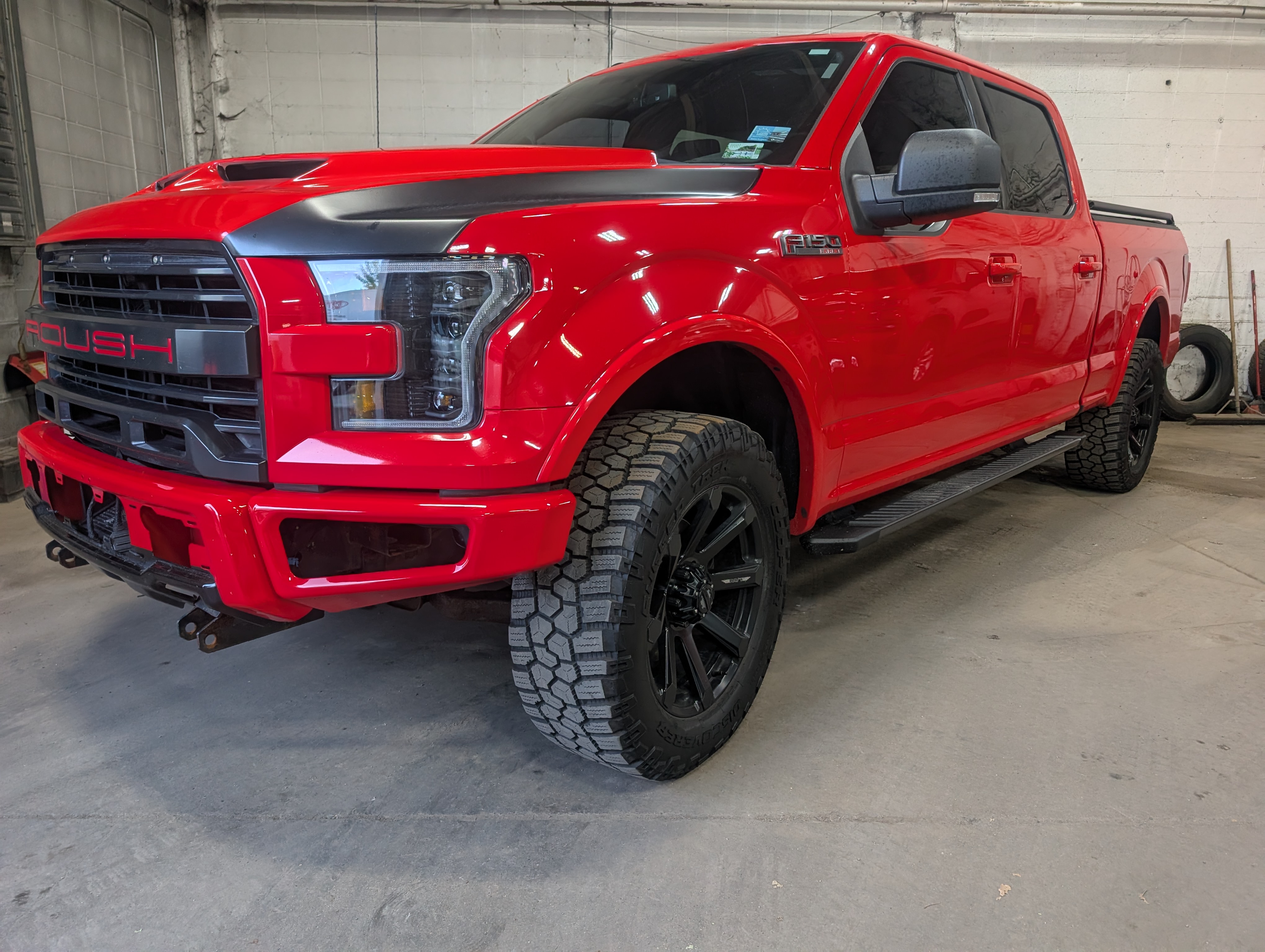 Used 2015 Ford F150 XLT w/ Equipment Group 302A Luxury AWD/4WD image 11