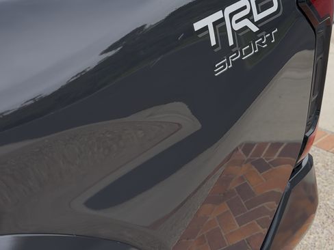 Used 2025 Toyota Tacoma TRD Sport image 21