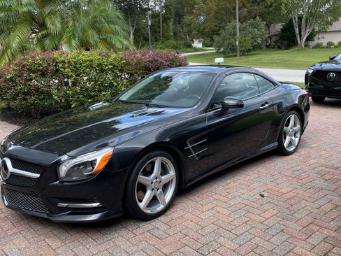 Used 2013 Mercedes-Benz SL 550 image 1